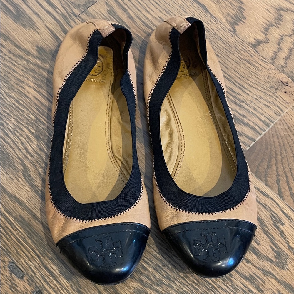 Tory Burch Tan and Black Flats